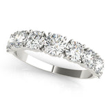 Graduated Rounds Diamond Ring